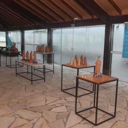Secretaria de Turismo de Caraguatatuba recebe exposição ‘Olhares sobre Arte Sacra’