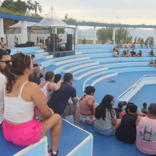 Projeto Pôr do Som no Complexo Turístico do Camaroeiro abre eventos de verão em Caraguatatuba