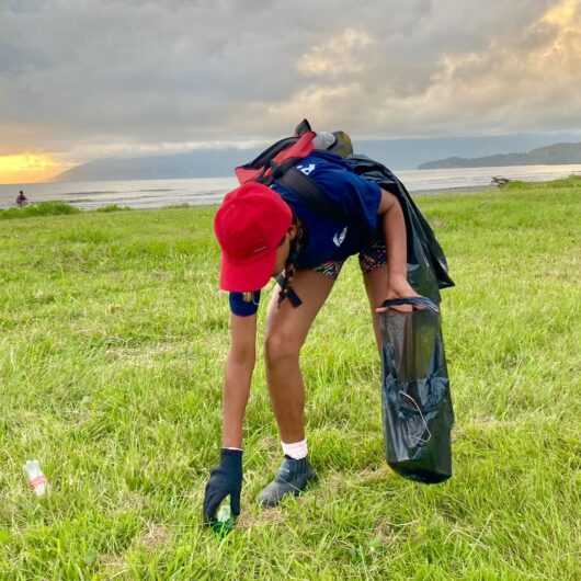 Coleta de recicláveis se transforma em café de confraternização para trabalhadores da limpeza urbana de Caraguatatuba