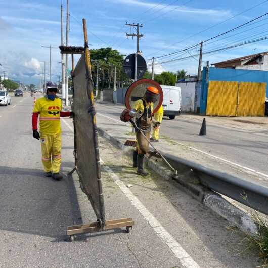 Prefeitura de Caraguatatuba prossegue com o mutirão limpeza nos bairros