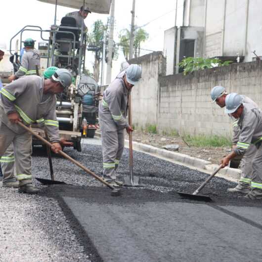 Caraguá em Obras: mais ruas do Travessão e Perequê-Mirim recebem pavimentação