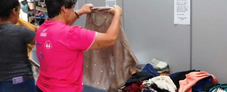Fundo Social de Caraguatatuba informa que fará descarte de roupas sem condições de uso