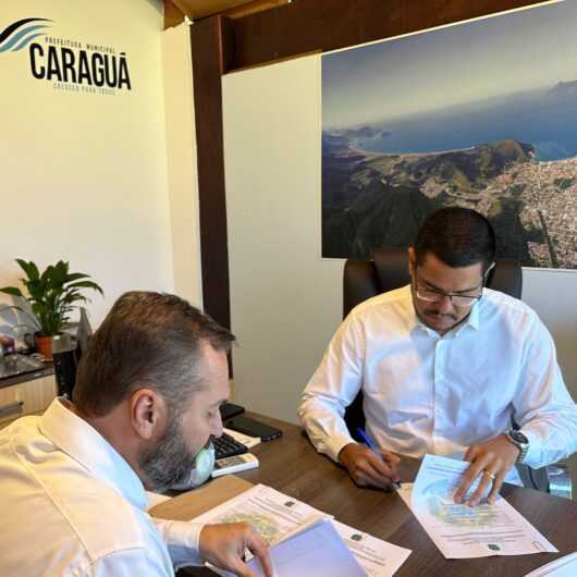 Prefeito de Caraguatatuba assina Acordo de Cooperação com SPU para ordenamento e gestão da orla