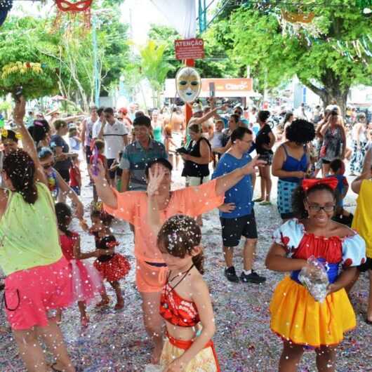 CARNABRIL terá desfile de blocos, matinê e Baile de Antigamente