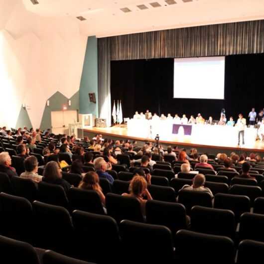 Teatro Mario Covas recebe 3ª audiência pública da adequação do Plano Diretor de Caraguatatuba ao ZEE