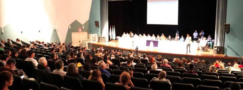 Teatro Mario Covas recebe 3ª audiência pública da adequação do Plano Diretor de Caraguatatuba ao ZEE