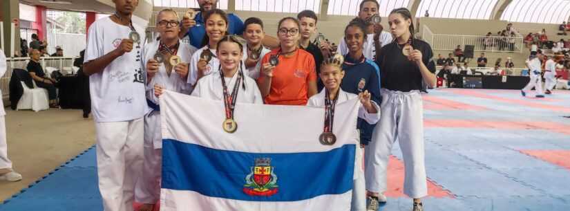Karatê de Caraguatatuba fatura 15 medalhas na 3ª Etapa do Campeonato Paulista