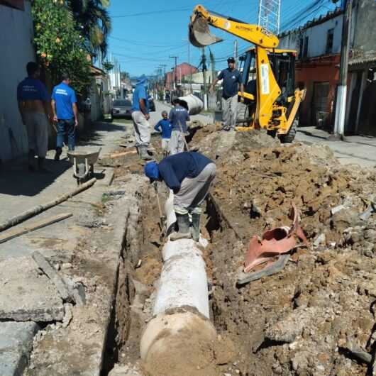 Tinga recebe instalação de novos tubos para melhorar escoamento das águas pluviais