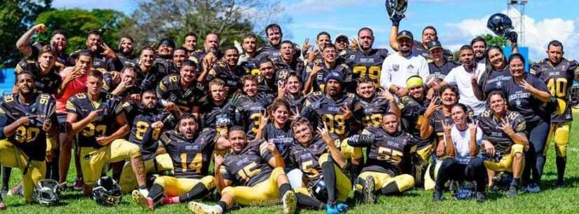 Time de futebol americano de Caraguatatuba vence partida em São