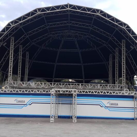 Palco da Praça da Cultura de Caraguatatuba ganha novo layout