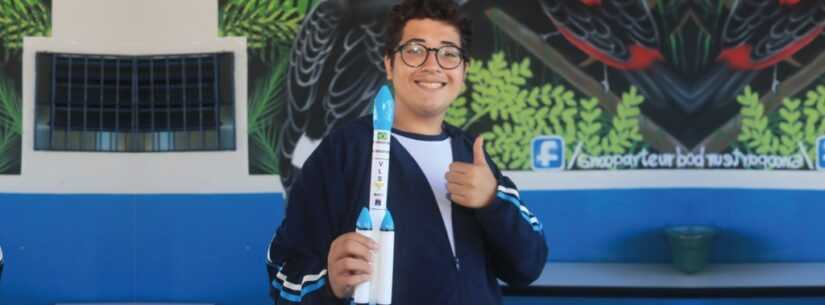 Estudante da rede municipal de Caraguatatuba é campeão na Jornada Brasileira de Foguetes