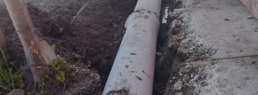 Prefeitura de Caraguatatuba continua trabalho de instalação de aduelas e tubos de drenagem nos bairros