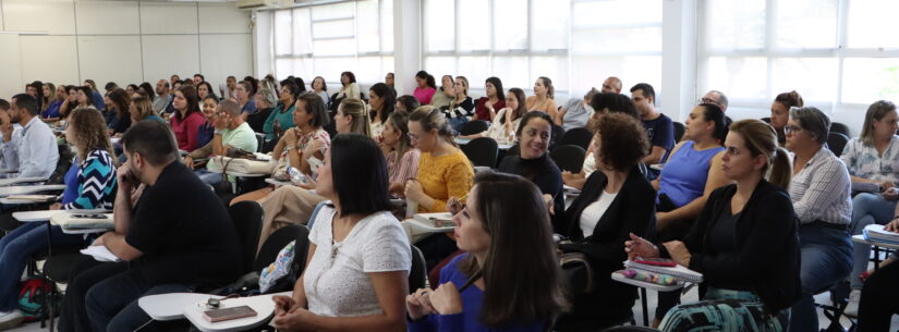 Programa de desenvolvimento socioemocional é apresentado aos coordenadores da rede municipal de Caraguatatuba