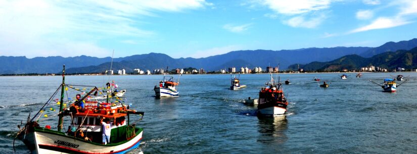 Cerimônia ‘Barcos ao Mar’ marca fim do defeso do camarão e homenageia pescador