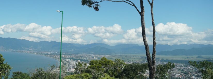 Prefeitura de Caraguatatuba realiza implantação de luminárias em diversos locais