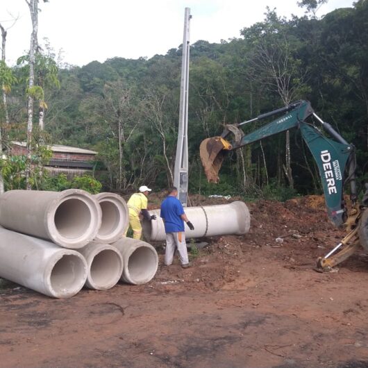 Prefeitura promove melhorias de drenagem em bairros da região Norte