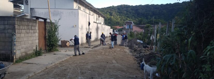 Avenida Perimetral, na Massaguaçu, é pavimentada com bloquetes