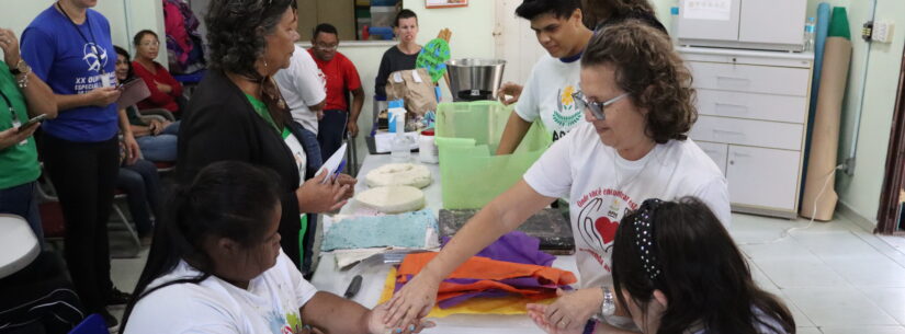 Prefeitura promove oficina para transformar massa celulósica de bitucas de cigarro em papel artesanal