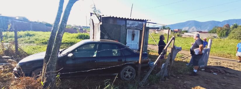 Prefeitura de Caraguatatuba realiza retirada de cercas em área pública estadual na região sul