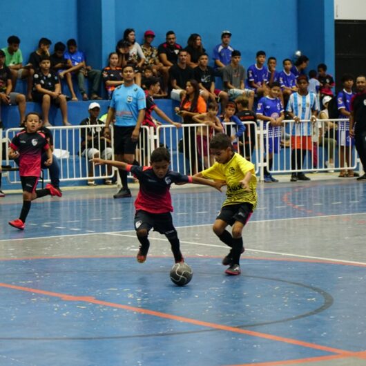 Bola 10 Academy, V.G.F.C, Pastoral e Meninos do Tinga vencem Copa da Criança de Futsal