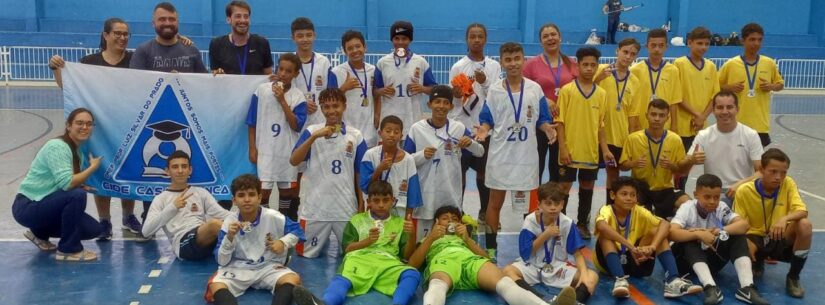 Escolas Maria Moraes e Luiz Silvar são campeãs do futsal do JEM de Caraguatatuba