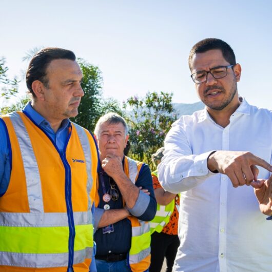 Prefeito de Caraguatatuba recebe Governador e acompanha vistoria na obra do Contorno