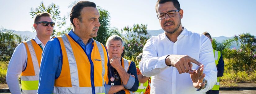 Prefeito de Caraguatatuba recebe Governador e acompanha vistoria na obra do Contorno