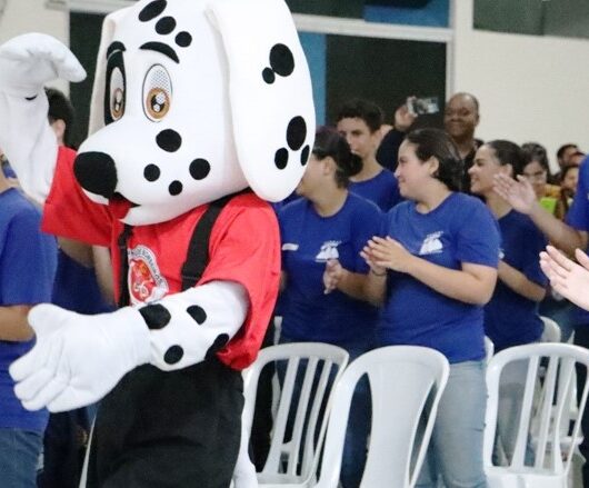 Alunos da 5ª turma da Guarda Mirim finalizam curso do Bombeiro na Escola