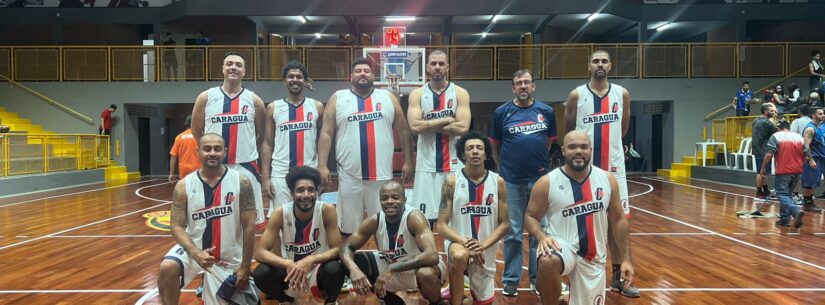 Equipe de basquete conquista vitórias consecutivas e avança para