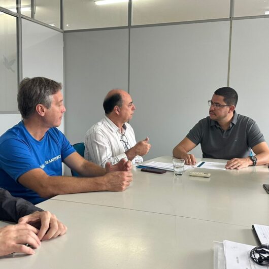 Prefeitura e Sabesp debatem Fundo de Saneamento, obra de esgoto no Mar Verde e cronograma de investimentos nos bairros
