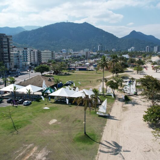 Prefeitura de Caraguatatuba reforça necessidade de autorização para eventos em praia