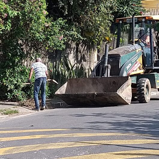 Prefeitura realiza operação Bota-Fora no Massaguaçu e leva limpeza para diversos bairros