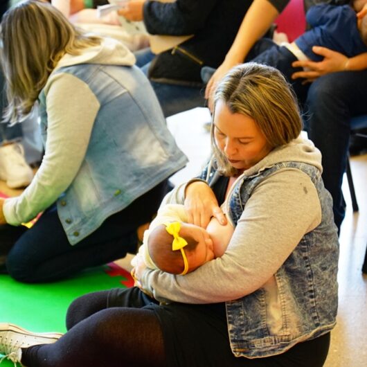 ‘Hora do Mamaço’ de incentivo ao aleitamento materno altera local e será no Serramar Shopping