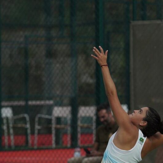 Jovem atleta de Caraguatatuba alcança 1º lugar do tênis em Portugal