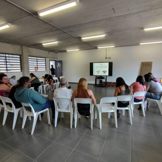 Departamento Ético Disciplinar orienta 50 servidores de escolas do Perequê-Mirim e da Martim de Sá