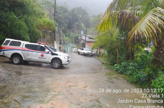 Defesa Civil de Caraguatatuba faz vistoria e orientação nas áreas de risco do município