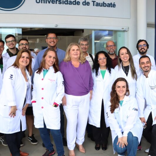 Prefeitura de Caraguatatuba e Unitau celebram 1 ano do curso de Medicina