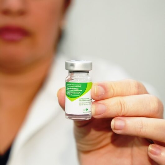 Caraguatatuba vacina 39,3 mil pessoas contra gripe e encerra campanha no dia 15 de setembro