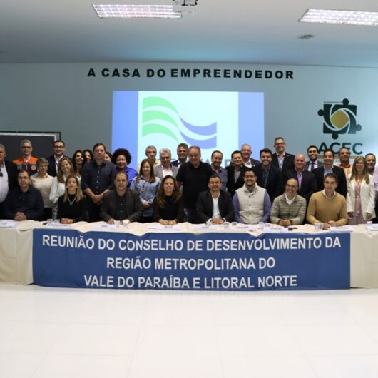 Prefeitos da RMVale debatem queda de repasses e elegem nova diretoria