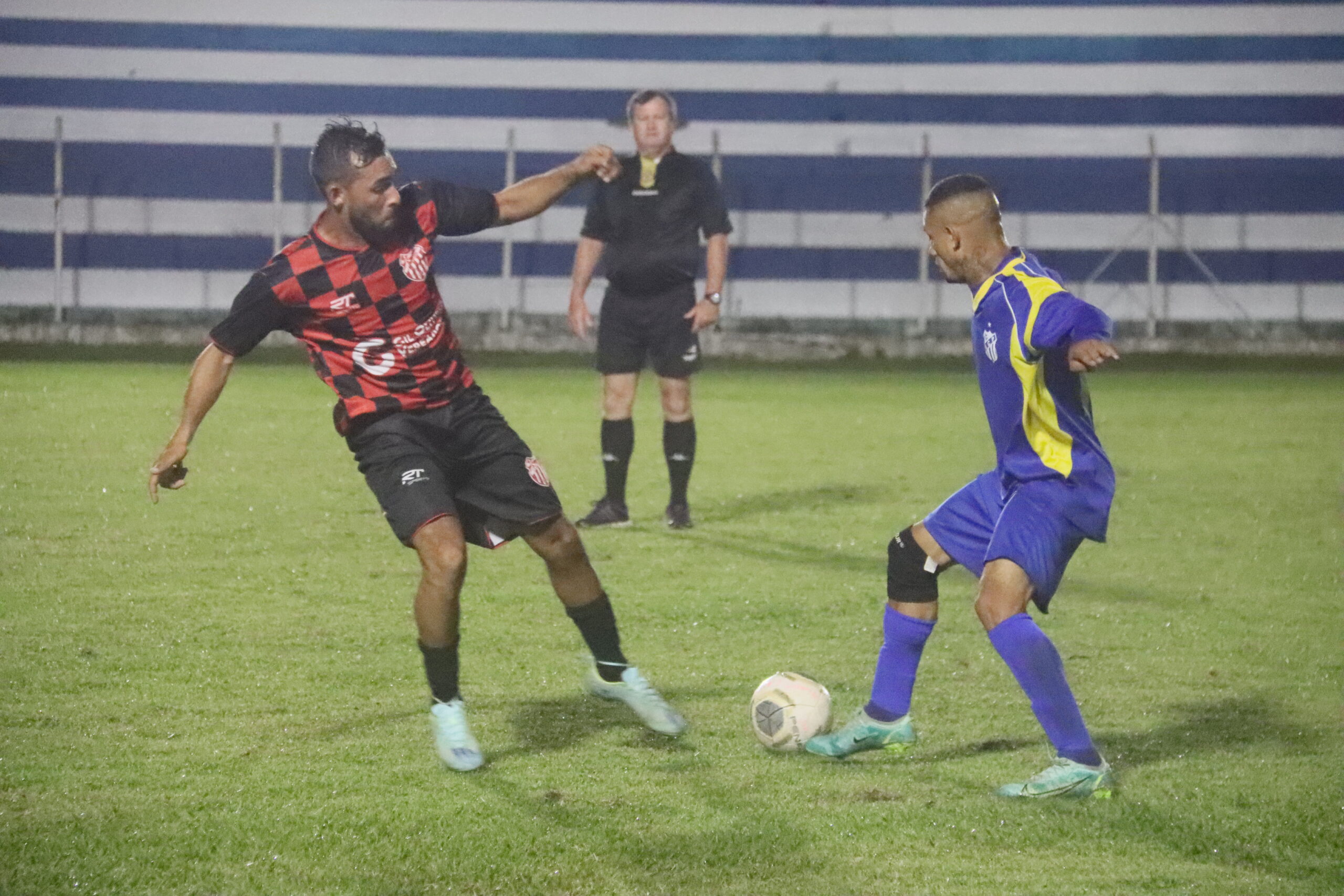 Time de futebol americano de Caraguatatuba vence partida em São