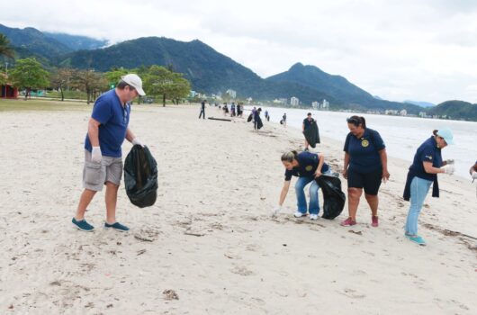 Prefeitura de Caraguatatuba promove ação de limpeza de rios e praias neste sábado e convida voluntários