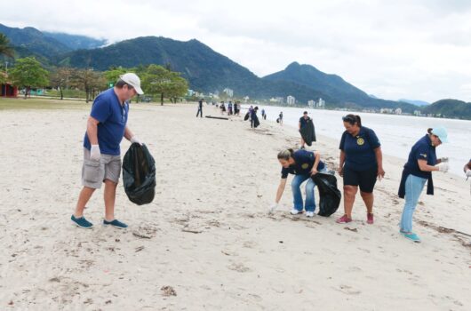 Prefeitura de Caraguatatuba promove ação de limpeza de rios e praias neste sábado e convida voluntários Prefeitura de Caraguatatuba promove ação de limpeza de rios e praias neste sábado e convida voluntários