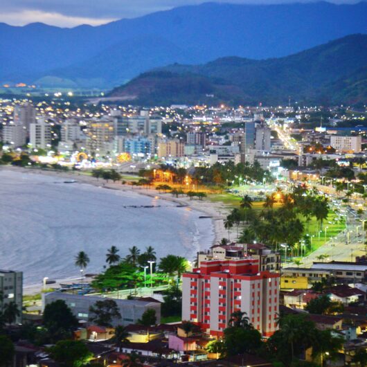 Caraguatatuba é a terceira cidade do Brasil mais inteligente no quesito governança