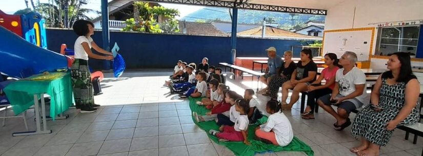 EMEI/EMEF na Tabatinga realiza Café Literário e presenteia pais e alunos com kit inédito de livros infantis