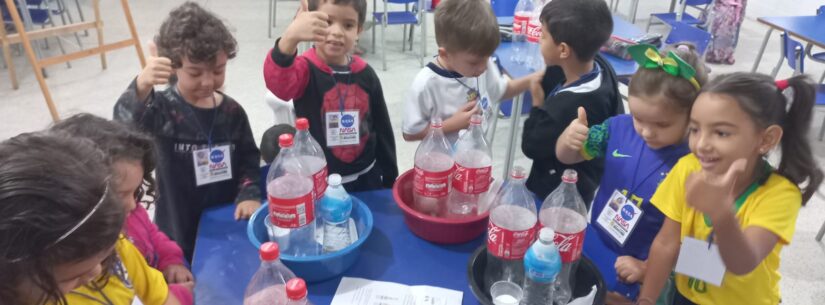 Alunos de escola do Massaguaçu participam do Projeto NASA e fazem experiência de lançamento de foguetes