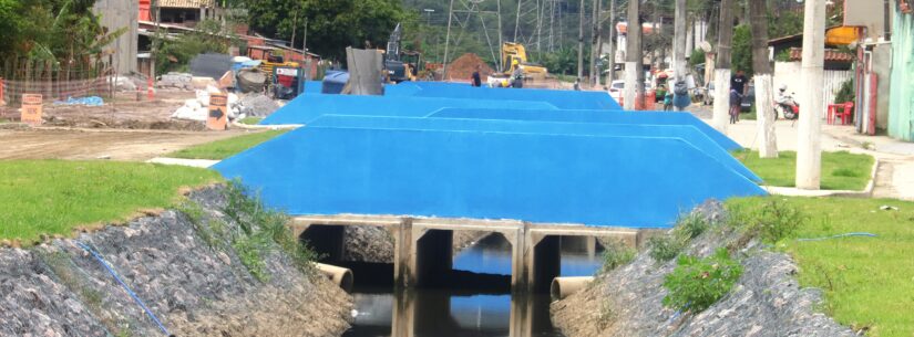 Prefeitura executa obras na Rua Alta Tensão para melhorar drenagem na parte baixa do Perequê-Mirim