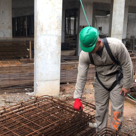 Caraguá registra em setembro segunda melhor média do ano para emissões de alvarás da construção civil