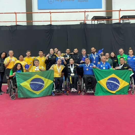 Técnica de Caraguá integra equipe dos 17 medalhistas brasileiros da Copa Tango de Tênis de Mesa