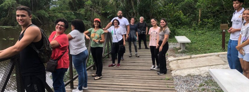 Alunos do Instituto Federal tem aula de manejo de trilha no Parque Juqueriquerê