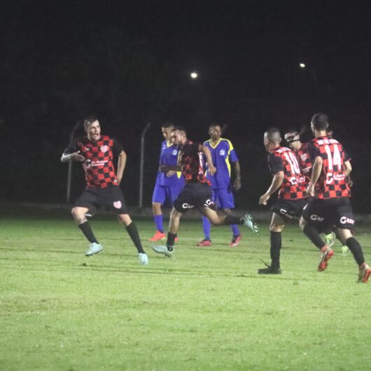 Jogos de futebol agitam cidade neste final de semana